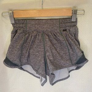 Lululemon Hotty Hot 2.5 shorts size 0